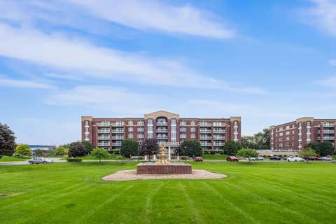 Tiny photo for 7081 W Touhy Avenue #607, Niles, IL 60714 (MLS # 12730628)