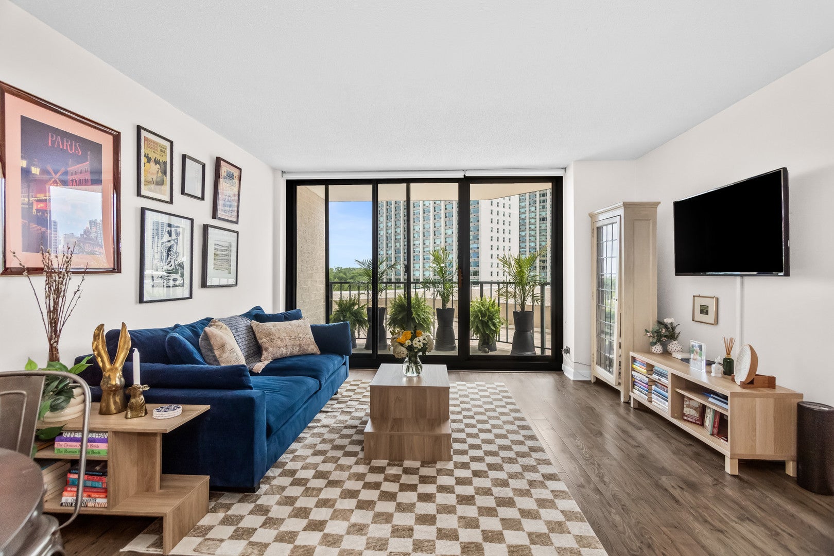 3660 N Lake Shore Drive 507