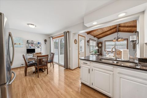 Tiny photo for 808 S Deborah Lane, Mount Prospect, IL 60056 (MLS # 12460504)