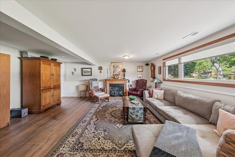 Tiny photo for 808 S Deborah Lane, Mount Prospect, IL 60056 (MLS # 12460504)