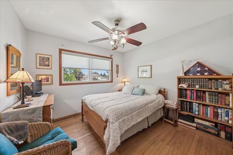 Tiny photo for 808 S Deborah Lane, Mount Prospect, IL 60056 (MLS # 12460504)