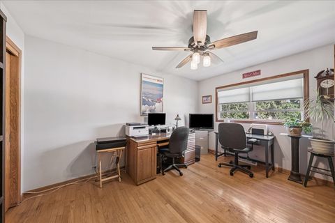 Tiny photo for 808 S Deborah Lane, Mount Prospect, IL 60056 (MLS # 12460504)