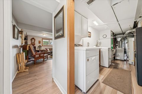 Tiny photo for 808 S Deborah Lane, Mount Prospect, IL 60056 (MLS # 12460504)