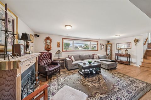 Tiny photo for 808 S Deborah Lane, Mount Prospect, IL 60056 (MLS # 12460504)