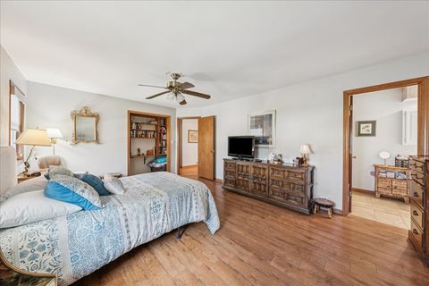 Tiny photo for 808 S Deborah Lane, Mount Prospect, IL 60056 (MLS # 12460504)