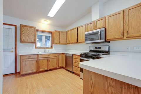 Tiny photo for 2406 STALLION Court, Grayslake, IL 60030 (MLS # 12589354)