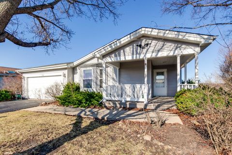 Tiny photo for 2406 STALLION Court, Grayslake, IL 60030 (MLS # 12589354)