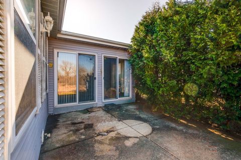 Tiny photo for 2406 STALLION Court, Grayslake, IL 60030 (MLS # 12589354)