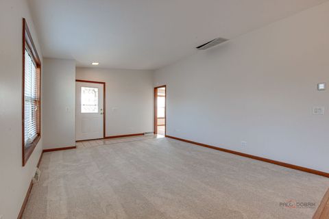 Tiny photo for 2406 STALLION Court, Grayslake, IL 60030 (MLS # 12589354)