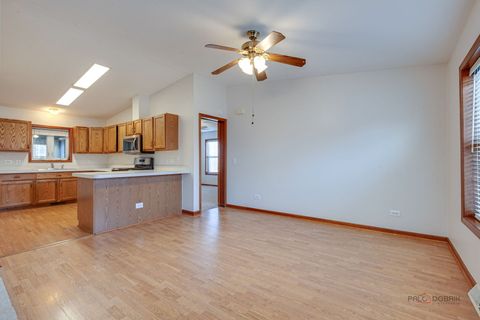 Tiny photo for 2406 STALLION Court, Grayslake, IL 60030 (MLS # 12589354)