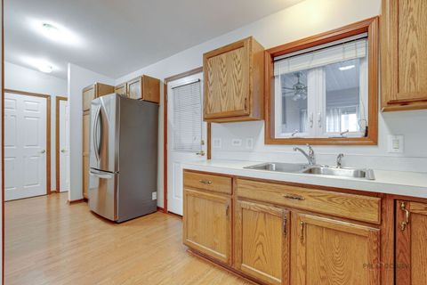 Tiny photo for 2406 STALLION Court, Grayslake, IL 60030 (MLS # 12589354)