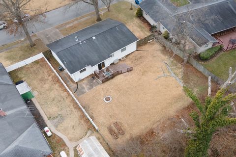 Tiny photo for 2002 W Norwood Drive, Carbondale, IL 62901 (MLS # 12557071)