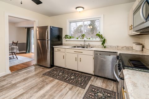 Tiny photo for 2002 W Norwood Drive, Carbondale, IL 62901 (MLS # 12557071)