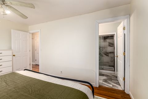 Tiny photo for 2002 W Norwood Drive, Carbondale, IL 62901 (MLS # 12557071)