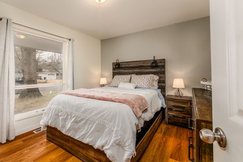 Tiny photo for 2002 W Norwood Drive, Carbondale, IL 62901 (MLS # 12557071)