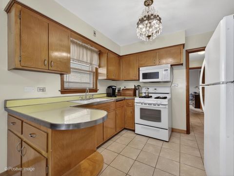 Tiny photo for 4506 N Oak Park Avenue, Harwood Heights, IL 60706 (MLS # 12565603)