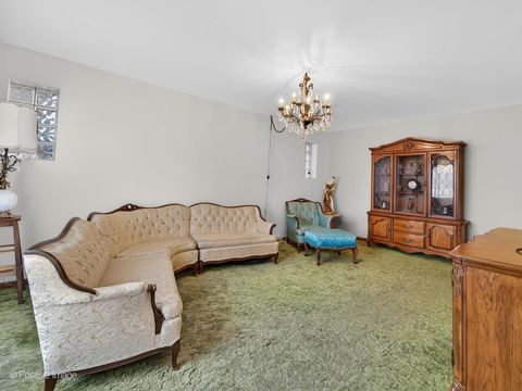 Tiny photo for 4506 N Oak Park Avenue, Harwood Heights, IL 60706 (MLS # 12565603)