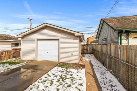 Tiny photo for 7424 W 57th Place, Summit, IL 60501 (MLS # 12597671)