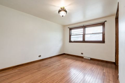 Tiny photo for 1047 Riverview Drive, South Holland, IL 60473 (MLS # 12391462)