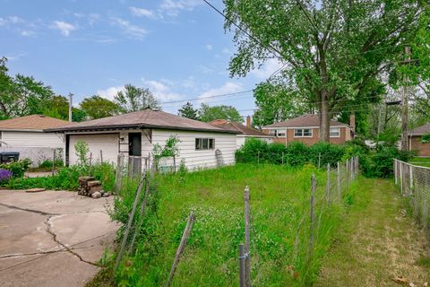 Tiny photo for 1047 Riverview Drive, South Holland, IL 60473 (MLS # 12391462)