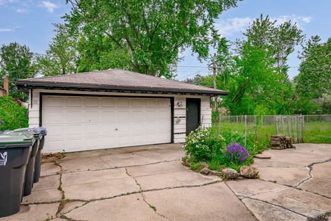 Tiny photo for 1047 Riverview Drive, South Holland, IL 60473 (MLS # 12391462)