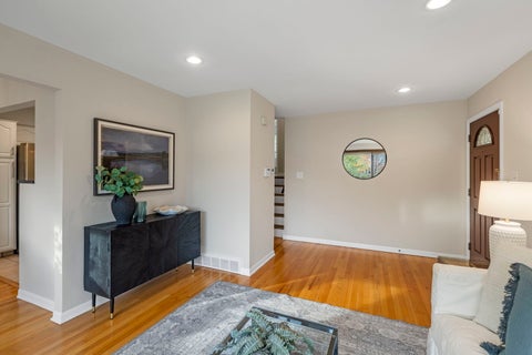 Tiny photo for 5860 Virginia Avenue, Clarendon Hills, IL 60514 (MLS # 12797708)