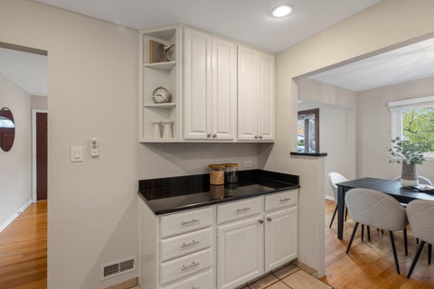 Tiny photo for 5860 Virginia Avenue, Clarendon Hills, IL 60514 (MLS # 12797708)