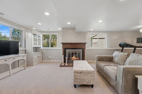 Tiny photo for 700 Country Lane N, Roselle, IL 60172 (MLS # 12500192)