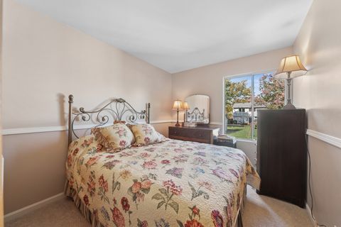 Tiny photo for 700 Country Lane N, Roselle, IL 60172 (MLS # 12500192)