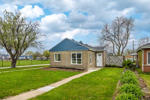 Photo of 1415 N Taft Avenue, Berkeley, IL 60163 (MLS # 12620926)