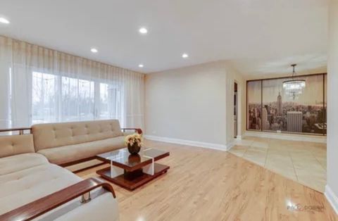 Tiny photo for 1022 Boxwood Court #A1, Wheeling, IL 60090 (MLS # 12636206)