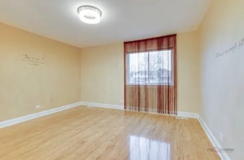 Tiny photo for 1022 Boxwood Court #A1, Wheeling, IL 60090 (MLS # 12636206)