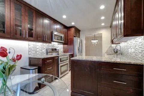 Tiny photo for 1022 Boxwood Court #A1, Wheeling, IL 60090 (MLS # 12636206)