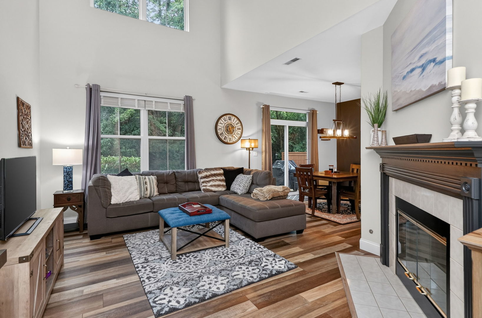 2927 Pleasant Plains Drive