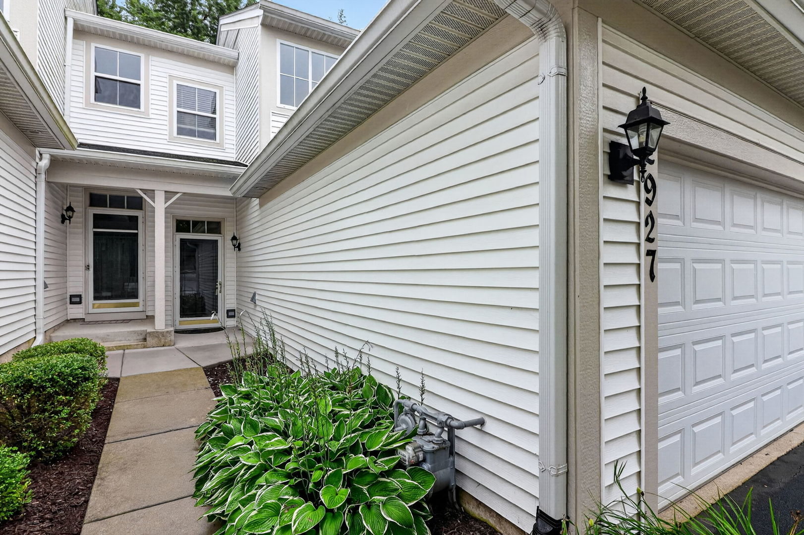 2927 Pleasant Plains Drive