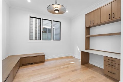 Tiny photo for 2119 N Seminary Avenue, Chicago, IL 60614 (MLS # 12536741)