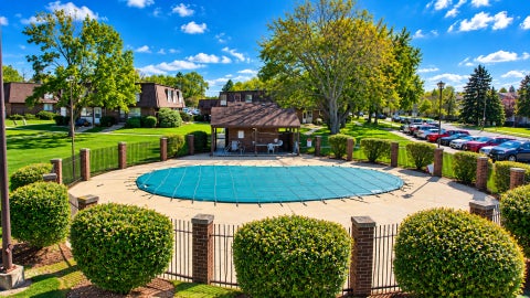 Tiny photo for 2568 Berkshire Court #2568, Waukegan, IL 60087 (MLS # 12789095)