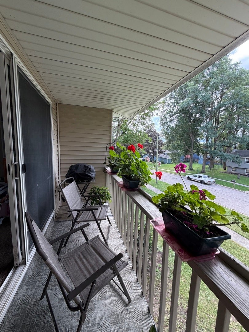 716 Elm Street 716