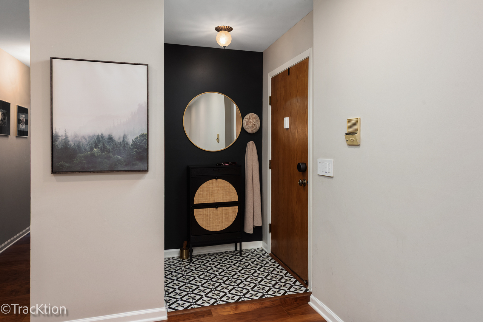 1147 Middlebury Lane B1