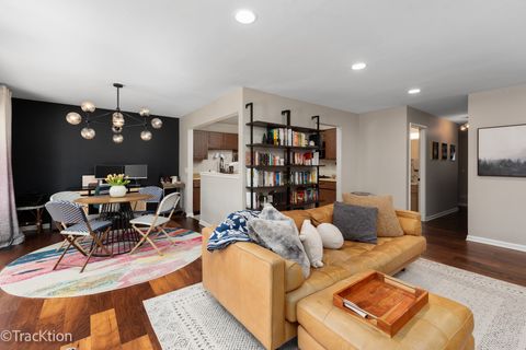 Tiny photo for 1147 Middlebury Lane #B1, Wheeling, IL 60090 (MLS # 12601259)