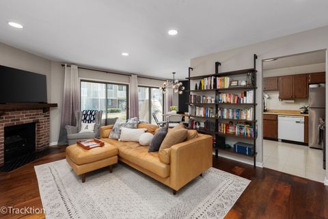 Tiny photo for 1147 Middlebury Lane #B1, Wheeling, IL 60090 (MLS # 12601259)