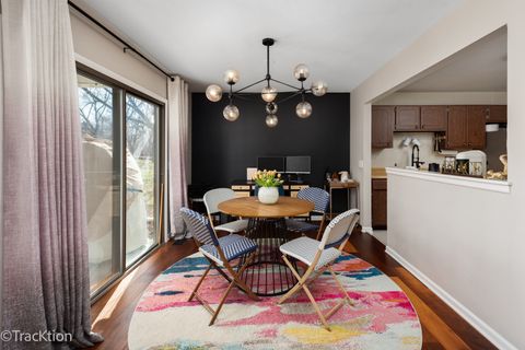 Tiny photo for 1147 Middlebury Lane #B1, Wheeling, IL 60090 (MLS # 12601259)