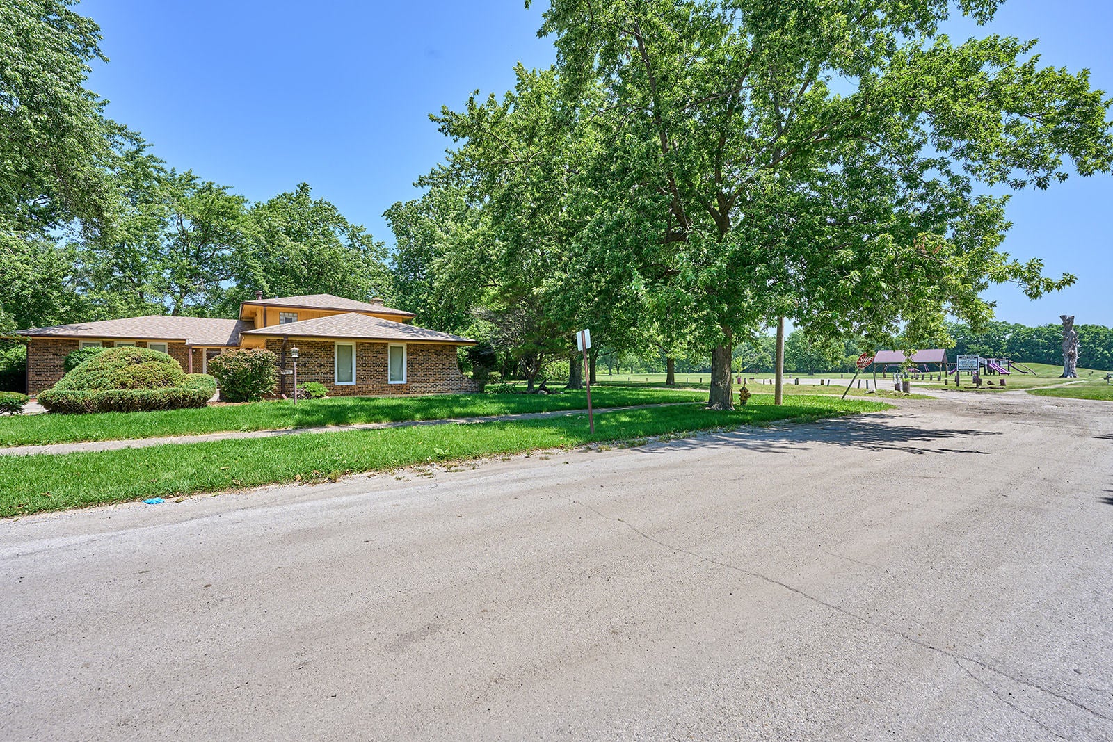 385 E 162nd Street