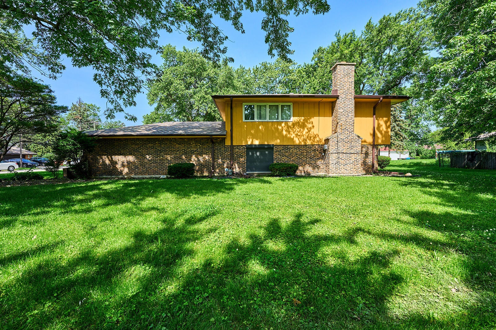 385 E 162nd Street