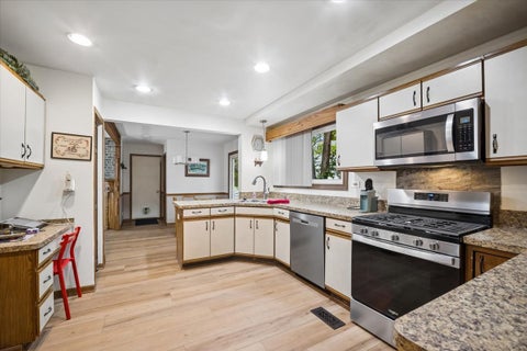 Tiny photo for 726 Dorchester Drive, Bolingbrook, IL 60440 (MLS # 12750456)
