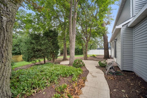 Tiny photo for 726 Dorchester Drive, Bolingbrook, IL 60440 (MLS # 12750456)