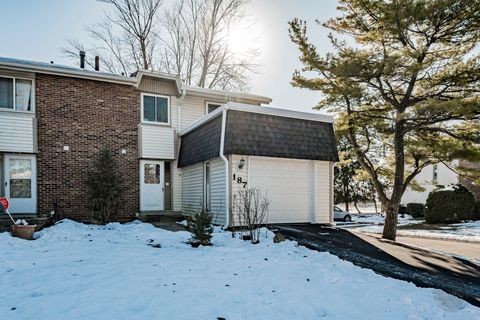 Photo of 187 Roberts Road #187, Bolingbrook, IL 60440 (MLS # 12527232)