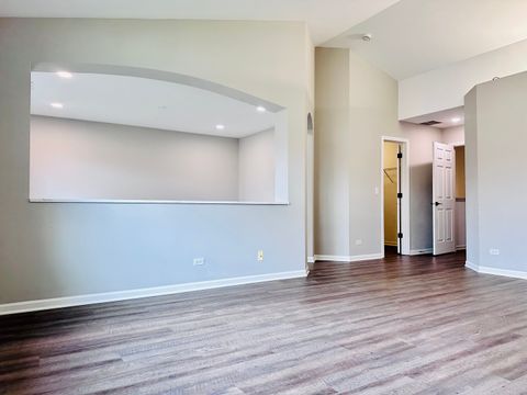 Tiny photo for 1875 N Crenshaw Circle, Vernon Hills, IL 60061 (MLS # 12636640)