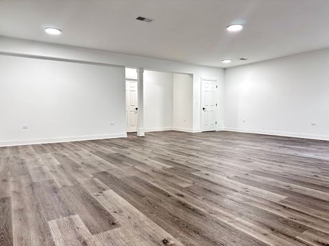 Tiny photo for 1875 N Crenshaw Circle, Vernon Hills, IL 60061 (MLS # 12636640)