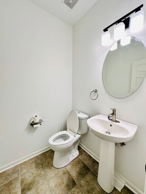 Tiny photo for 1875 N Crenshaw Circle, Vernon Hills, IL 60061 (MLS # 12636640)